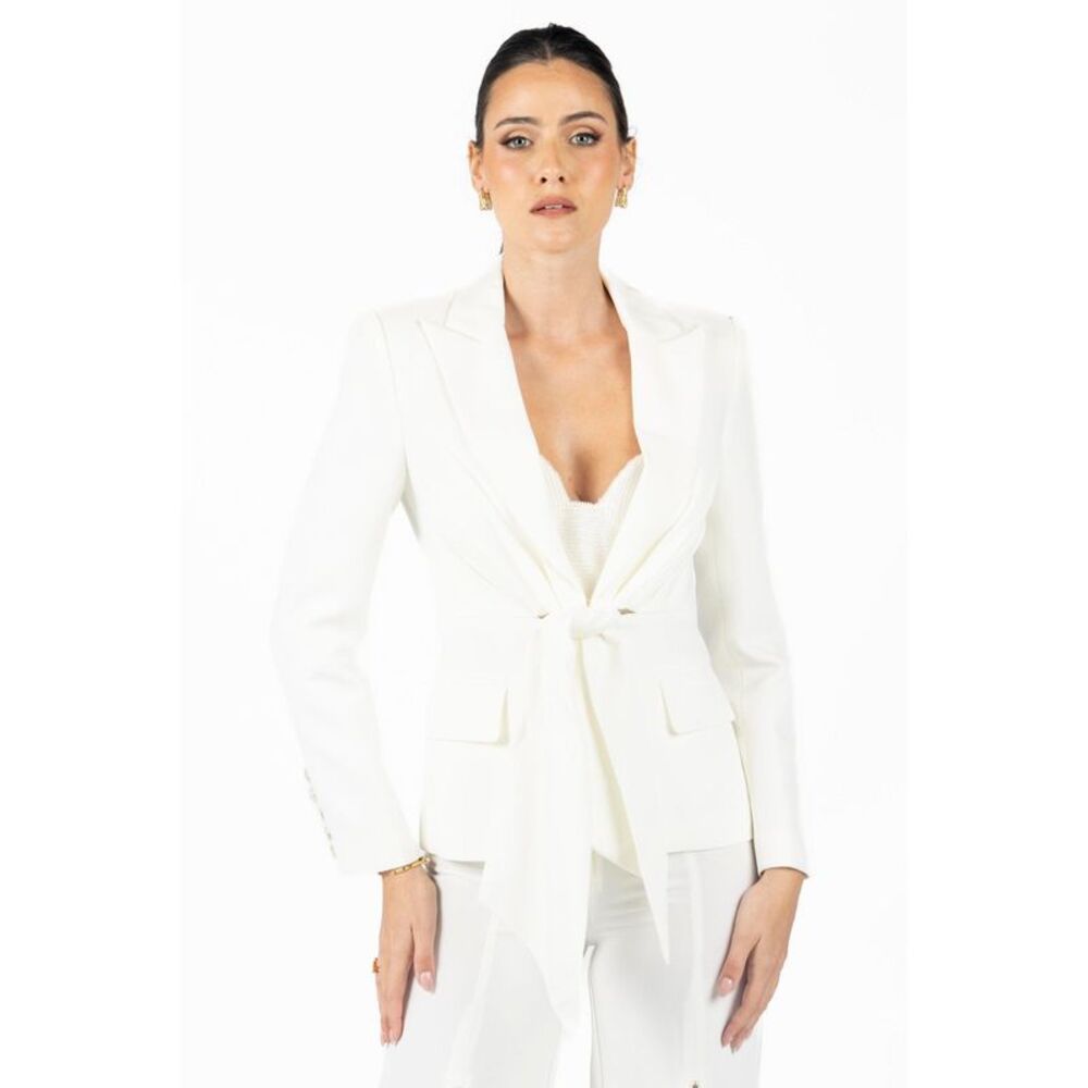 Alana White Pleated Blazer - Picture 3 of 6